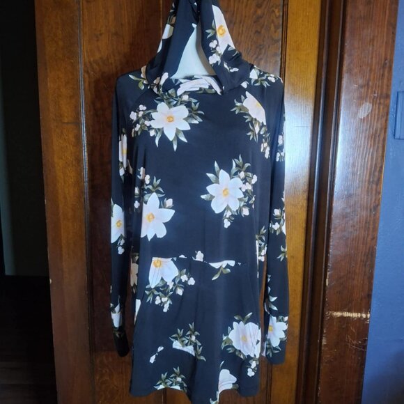 LuLaRoe Tops - Lularoe Floral Hoodie